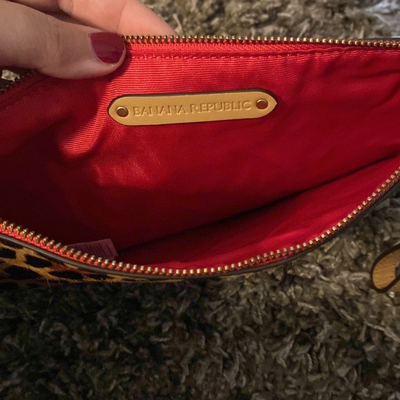 CHEETAH BANANA REPUBLIC FAUX HORSE HAIR ENVELOPE CLUTCH NWOT - Picture 4 of 5